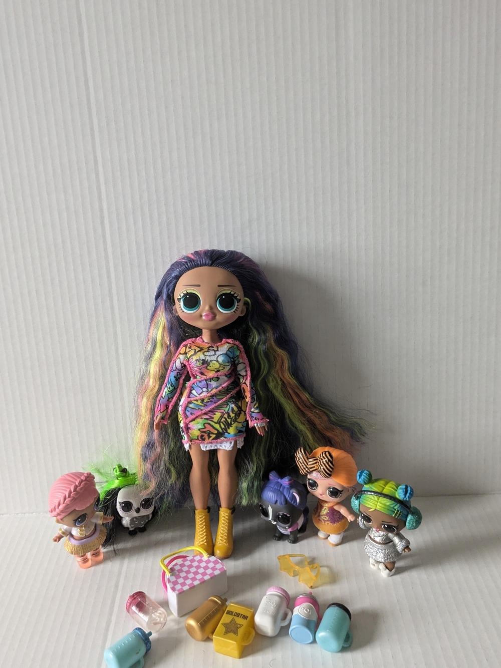 OMGA L.O.L. Surprise! Remix Rainbow Doll with Accessories - Multicolor